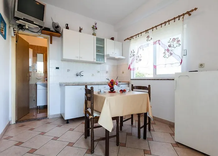Апартаменты With Parking Space Kukljica, Ugljan - 8238