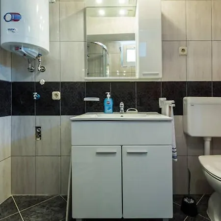 With Parking Space Kukljica, Ugljan - 8238 * 库克利卡