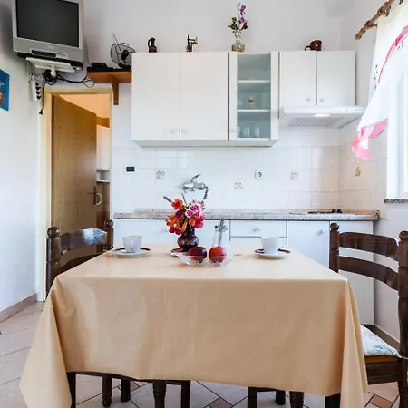 Apartamento With A Parking Space Kukljica, Ugljan - 8238