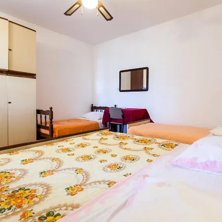 公寓 With Parking Space Kukljica, Ugljan - 8238